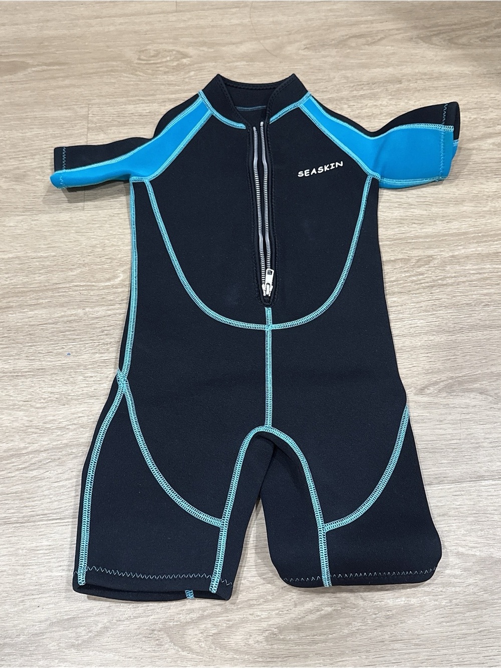 Skin Kids Black & Blue Short-Sleeve Swim Rashguard